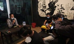 Capture 2021-02-13 00.00.26