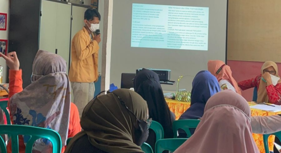 Foto : KKN 48 Unmul Presentasikan Pentingnya Pola Hidup Sehat. Sumber foto ; KKN 48 Unmul.