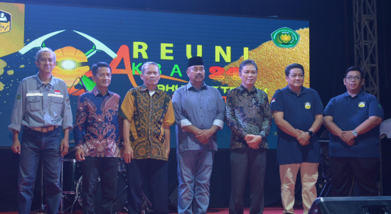 Foto : Reuni Akbar Fatek Unikarta ke 24 dihadiri Bupati Kukar Edi Damansyah. Sumber Foto : Kaltimnow.id.