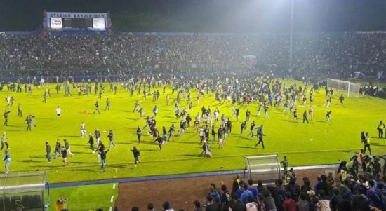 Foto : Kerisuhan Suporter di Kanjuruhan Malang. Sumber Foto : Istimewa.