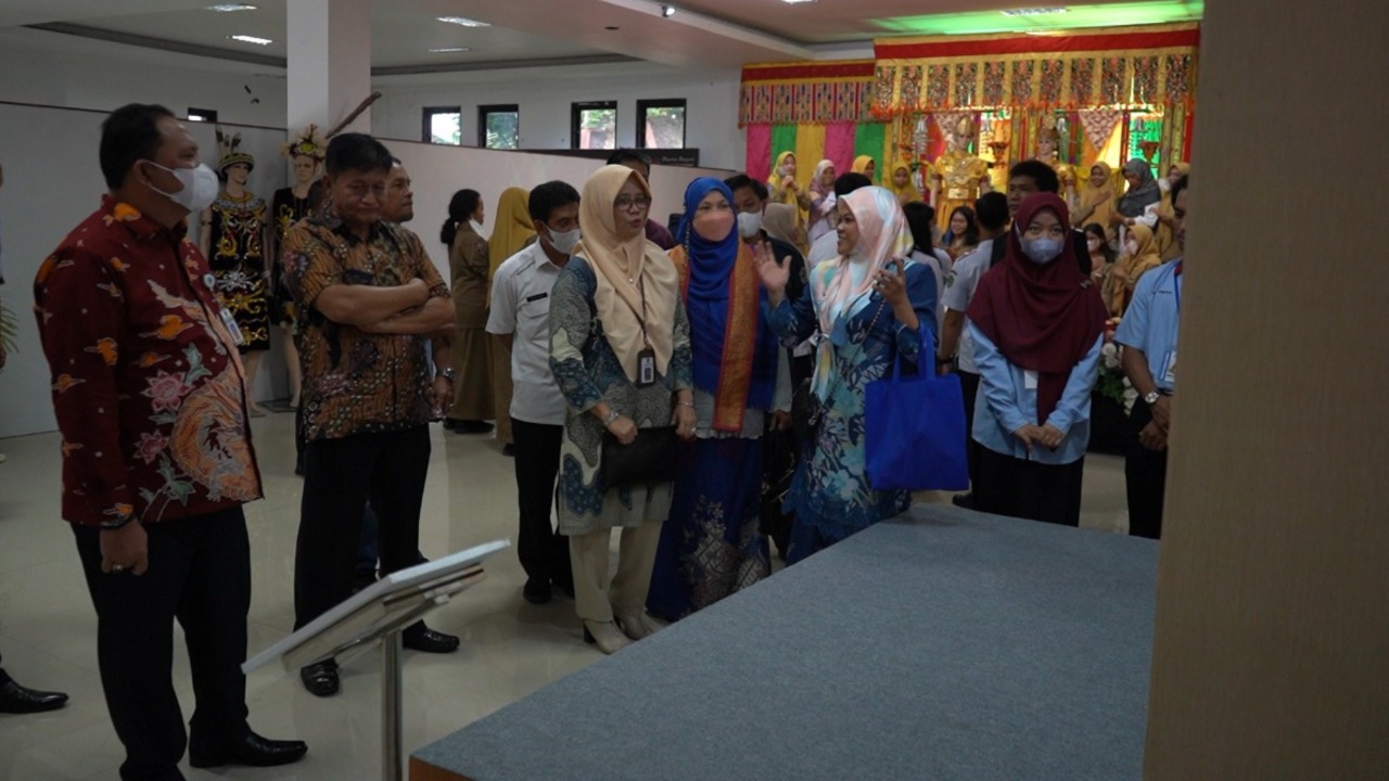 Foto : Pameran Wasrta Borneo di Museum Mulawarman. Sumber Foto : Kaltimnow.id