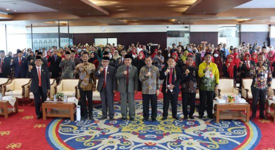 Ketua Komisi II DPRD Provinsi Kalimantan Timur (Kaltim), Nidya Listiyono menghadiri acara pengukuhan pengurus Ikatan Sarjana Pendidikan Indonesia (ISPI) Kaltim, masa bakti 2022-2027, di Ruang Ruhui Rahayu, Kantor Gubernur Kaltim, Kamis (3/11/2022). Sumber: Humas DPRD Kaltim