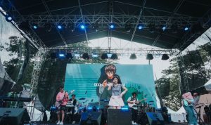 Foto : Paw's Latter Tampil Jadi Band Pembuka D'Masiv di Kota Bontang.