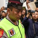 Foto : Aipda Robig Zaenudin Usai Keluar Dari Ruang Sidang di Polda Jateng. Sumber : Istimewa.