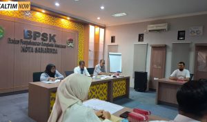 Foto : Proses Mediasi antara pihak Tea Weai dan AJP, di Gedung UMKM Provinsi Kaltim. Sumber Foto : Istimewa.