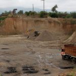 Foto : Tambang Pasir Merah di Maluku. Sumber : Istimewa.