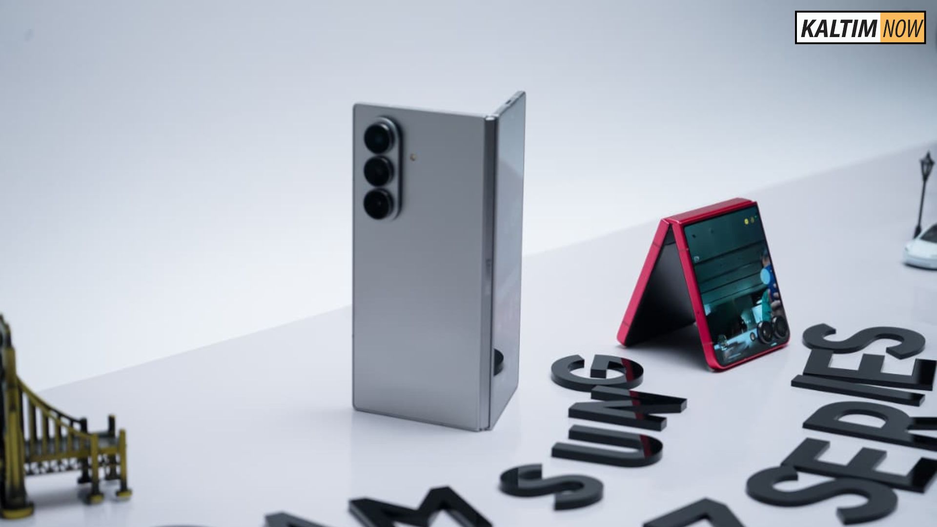 Foto: Samsung Galaxy Z Fold7 dan Z Flip7. Sumber: Samsung.