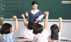 Foto : Ilustrasi Mengajar di Sekolah. Sumber : Istimewa.