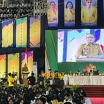 Foto: Suasana PKKMB Unmul 2025 Diwarnai Aksi Diam Mahasiswa saat Seno Aji Bicara Gratispol. Sumber: Istimewa.