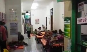 Foto: 70 Siswa SMK di Ujungjaya Diduga Keracunan, Pemkab Sumedang Lakukan Evaluasi Program MBG. Sumber: Istimewa.