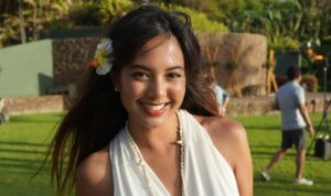 Foto: Aktris Aurelie Moeremans. Sumber: VOI.