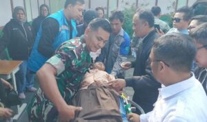 Foto: Salah satu siswi di SMPN 1 Cisarua mengalami keracunan MBG. Sumber: Istimewa.