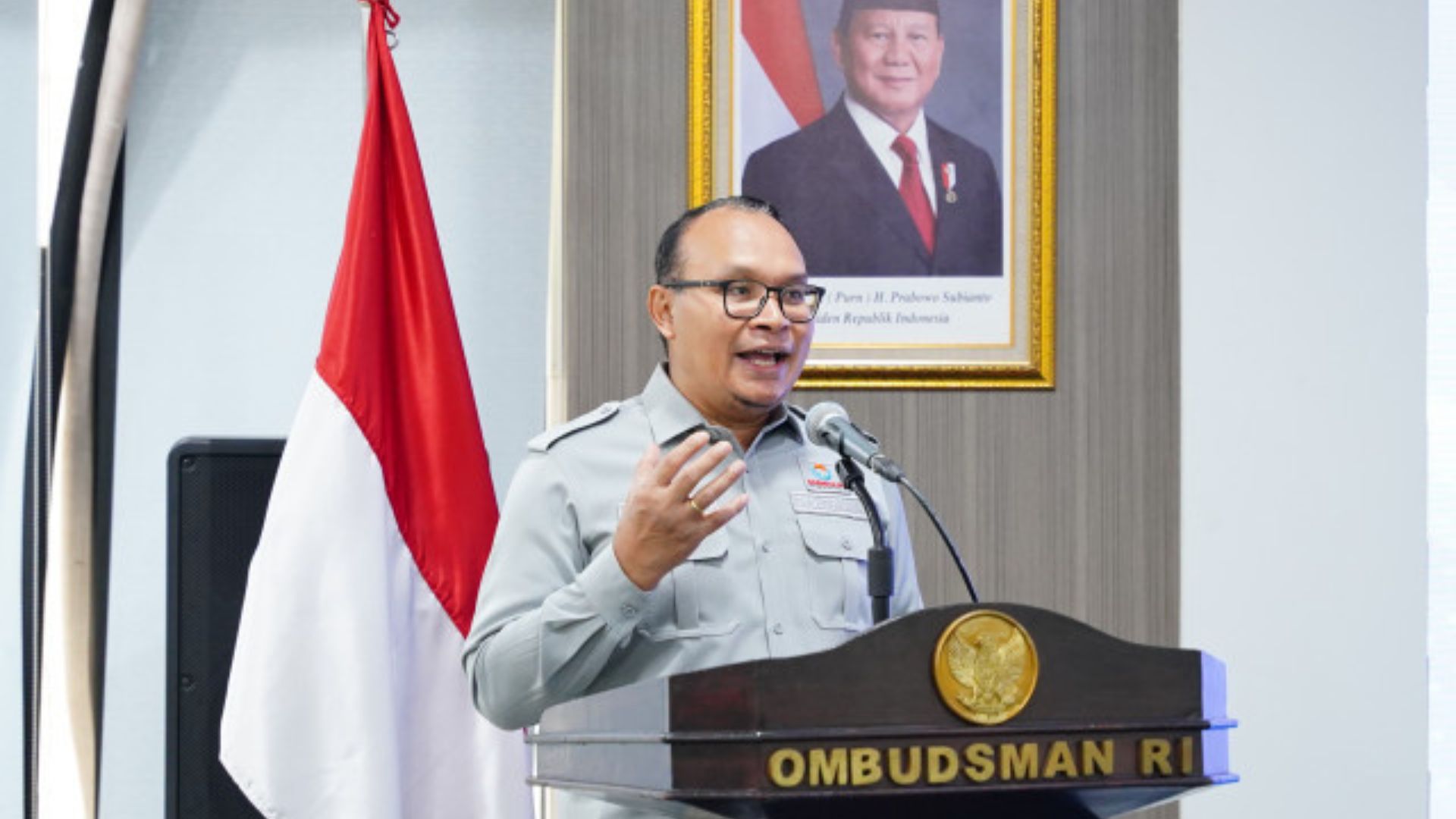 Foto: Pimpinan Ombudsman Republik Indonesia, Robert Na Endi Jaweng. Sumber: Ombudsman.
