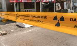 Foto: Garis Line dari Badan Pengawas Nuklir. Sumber: KLH.