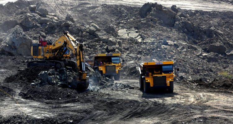 Foto: Aktivitas tambang batu bara. Sumber: Istimewa.