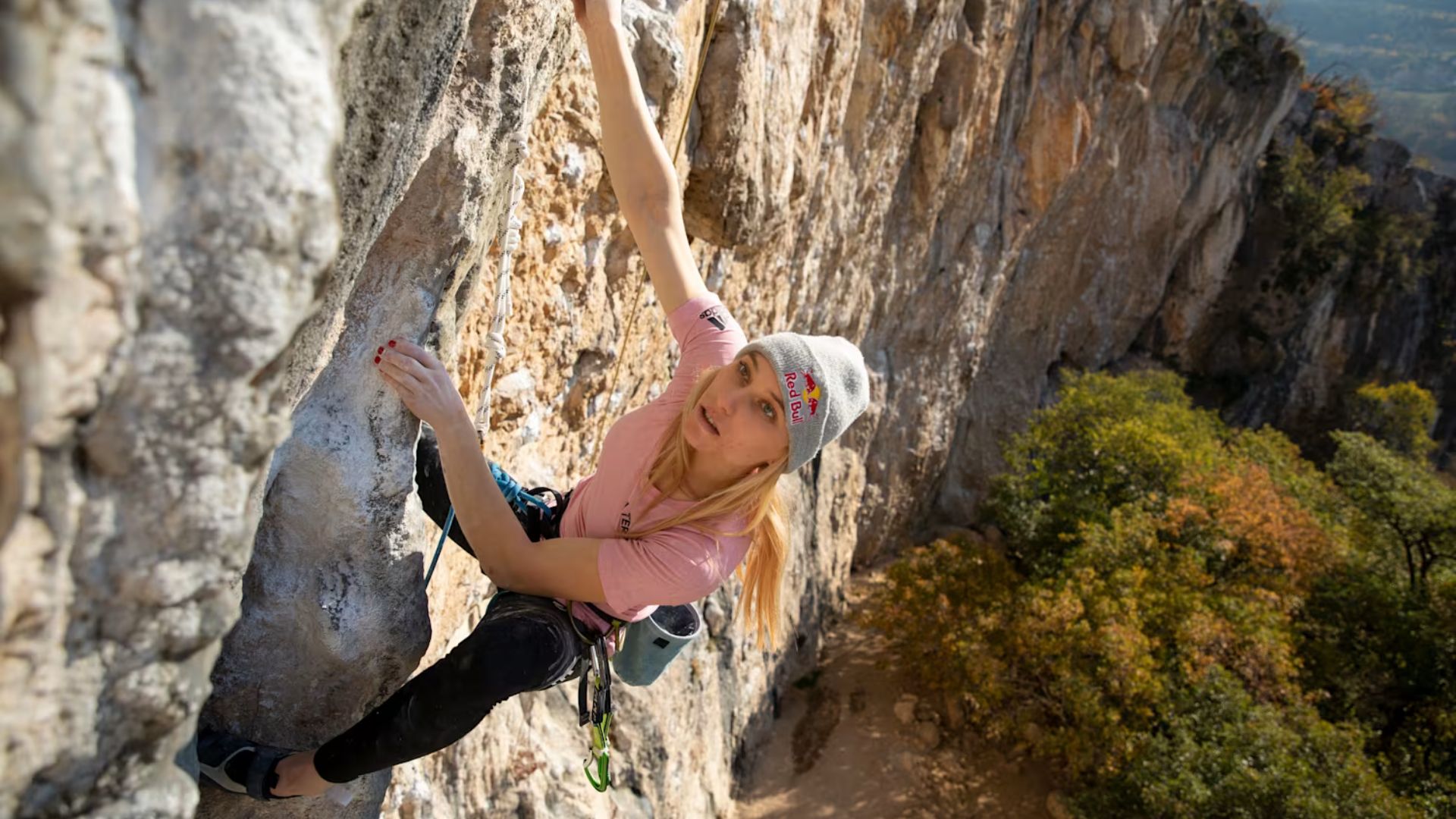 Foto: Olahraga Panjat Tebing. Sumber: Redbull.