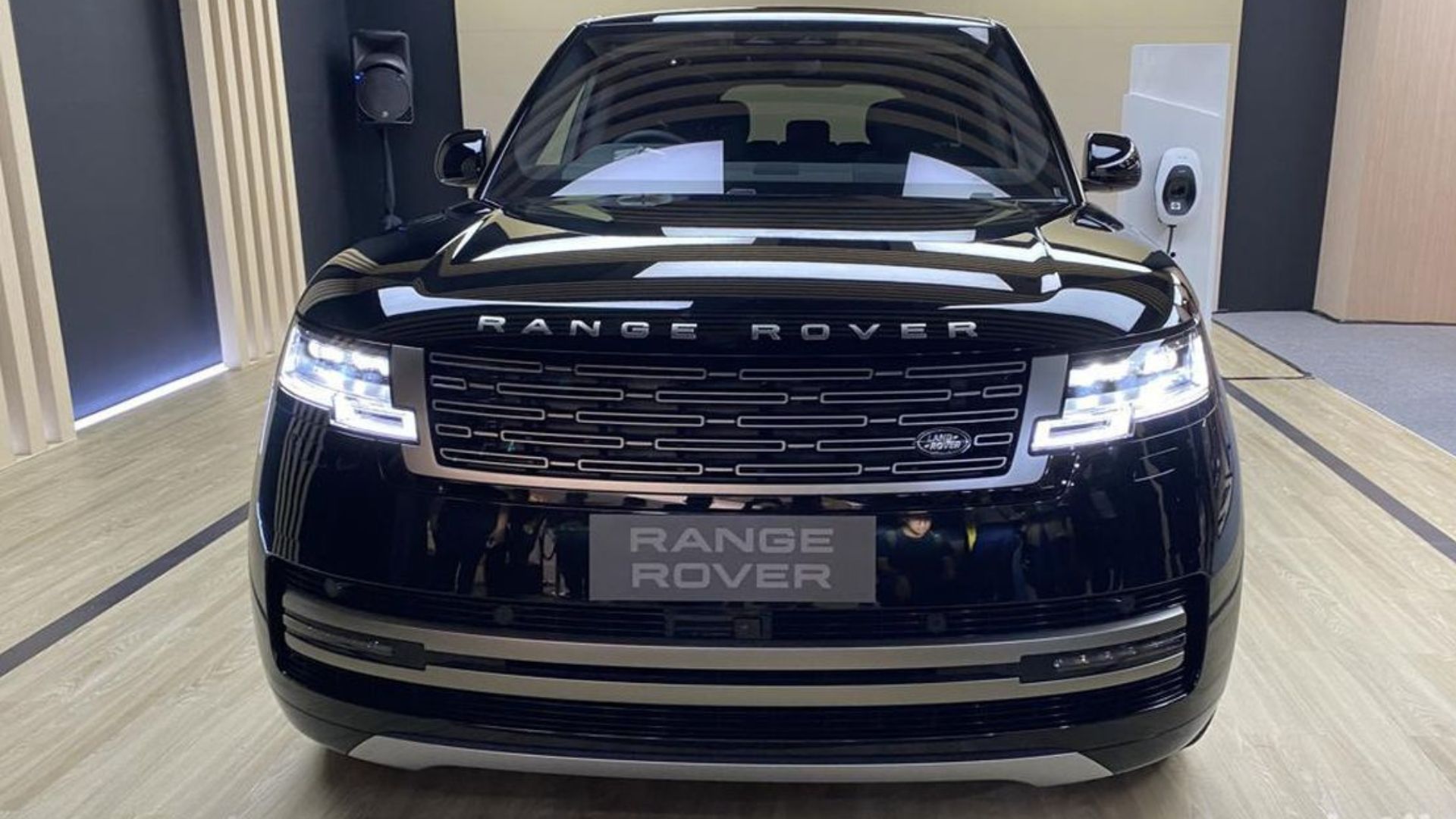 Foto: Mobil Range Rover. Sumber: Istimewa.
