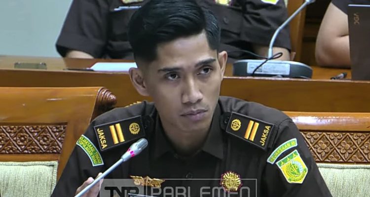 Foto: Jaksa penuntut umum dari Kejaksaan Agung Republik Indonesia, Muhammad Arfian. Sumber: TV Parlemen.