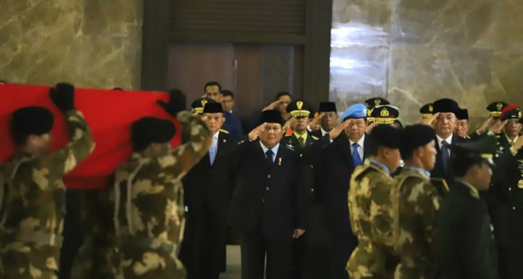 Foto: Prabowo Kecam Serangan di Lebanon, Tiga Prajurit TNI Gugur saat Misi Perdamaian. Sumber: Istimewa.