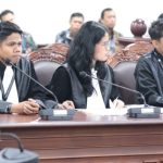 Foto: Pemohon Pengujian UU ASN dan tim kuasa hukumnya menjelaskan sejumlah perbaikan yang telah dilakukan dalam permohonan kepada majelis panel Hakim Konstitusi, Rabu, (01/04/2026). Sumber: Istimewa.