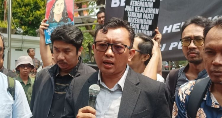 Foto: Muhammad Isnur dari Tim Advokasi untuk Demokrasi (TAUD). Sumber: Kompas.