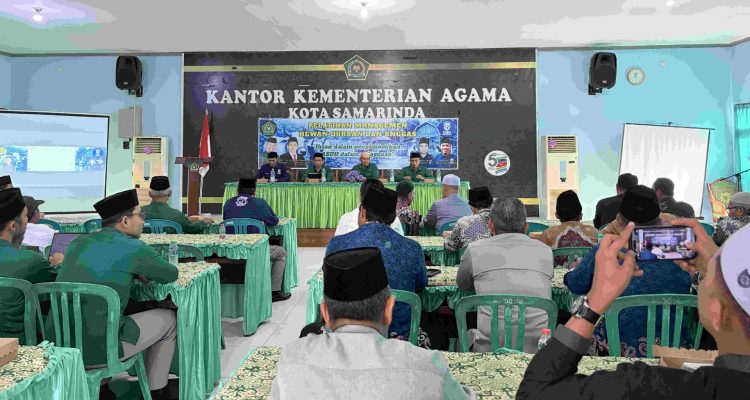 Foto: Pelatihan Manajemen Hewan Kurban dan Unggas Jelang Iduladha. Sumber: Kemenag Samarinda.