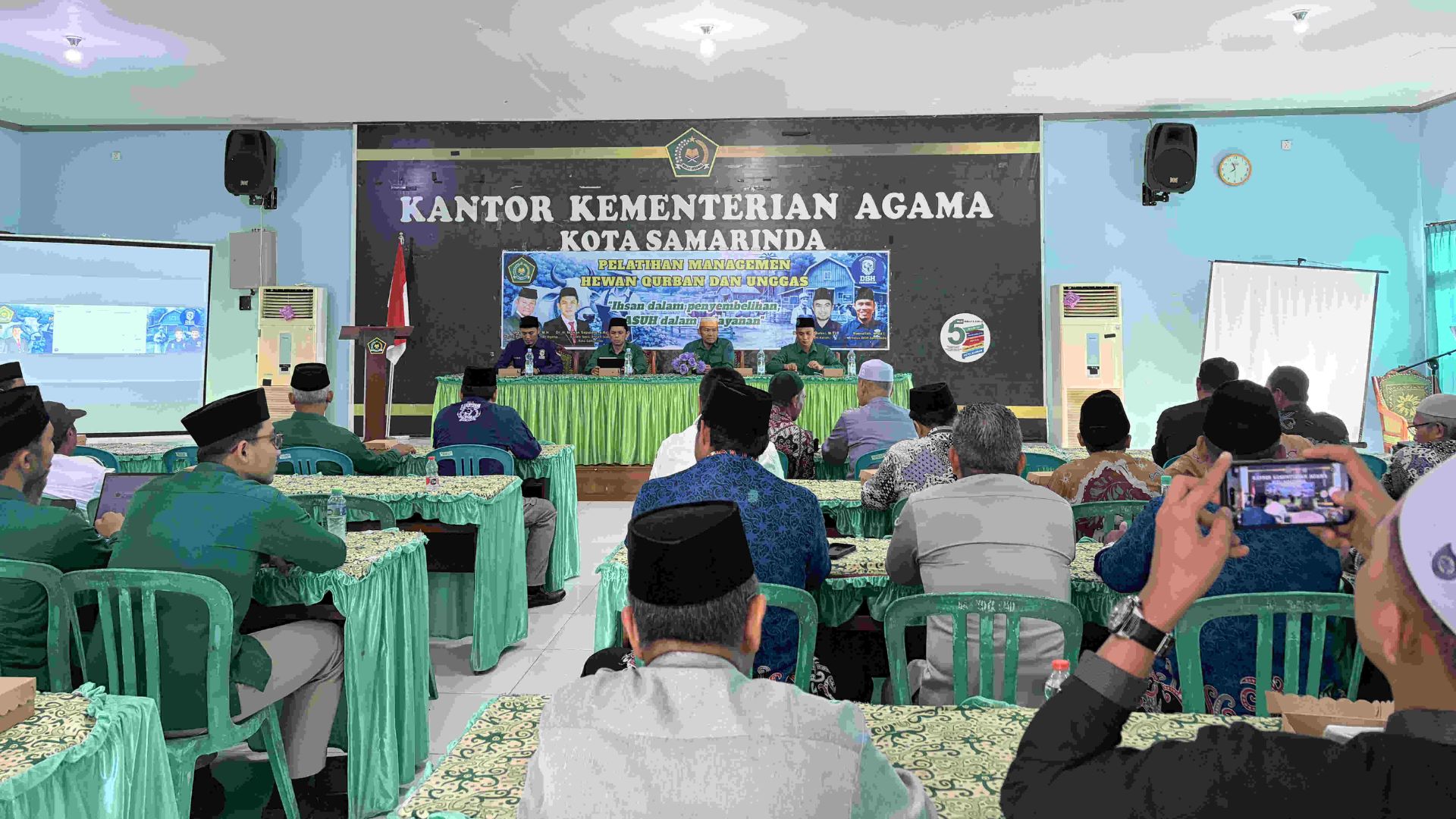 Foto: Pelatihan Manajemen Hewan Kurban dan Unggas Jelang Iduladha. Sumber: Kemenag Samarinda.