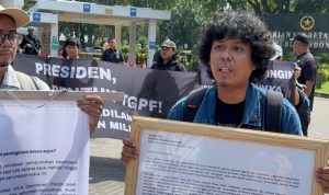 Foto: Koordinator KontraS sekaligus kuasa hukum korban, Dimas Bagus Arya. Sumber: Kompas.