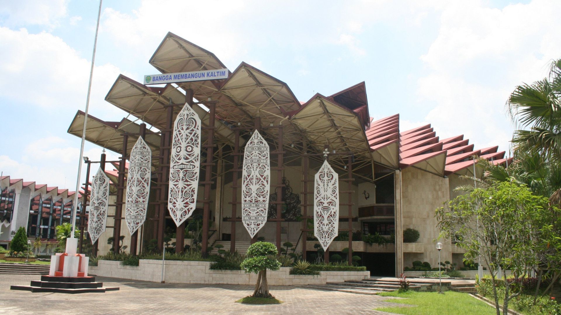 Foto: Kantor DPRD Provinsi Kalimantan Timur. Sumber: DPRD Kaltim.
