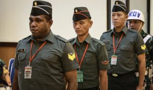 Foto: Serka Mochamad Nasir, Kopda Feri Herianto, dan Serka Frengky Yaru. Sumber: Istimewa.