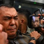 Foto: Wakil Menteri Imigrasi dan Pemasyarakatan (Wamen Imipas), Silmy Karim, menyerahkan diri ke Komisi Pemberantasan Korupsi (KPK) pada Rabu (3/6/2026) malam. Sumber: Istimewa.
